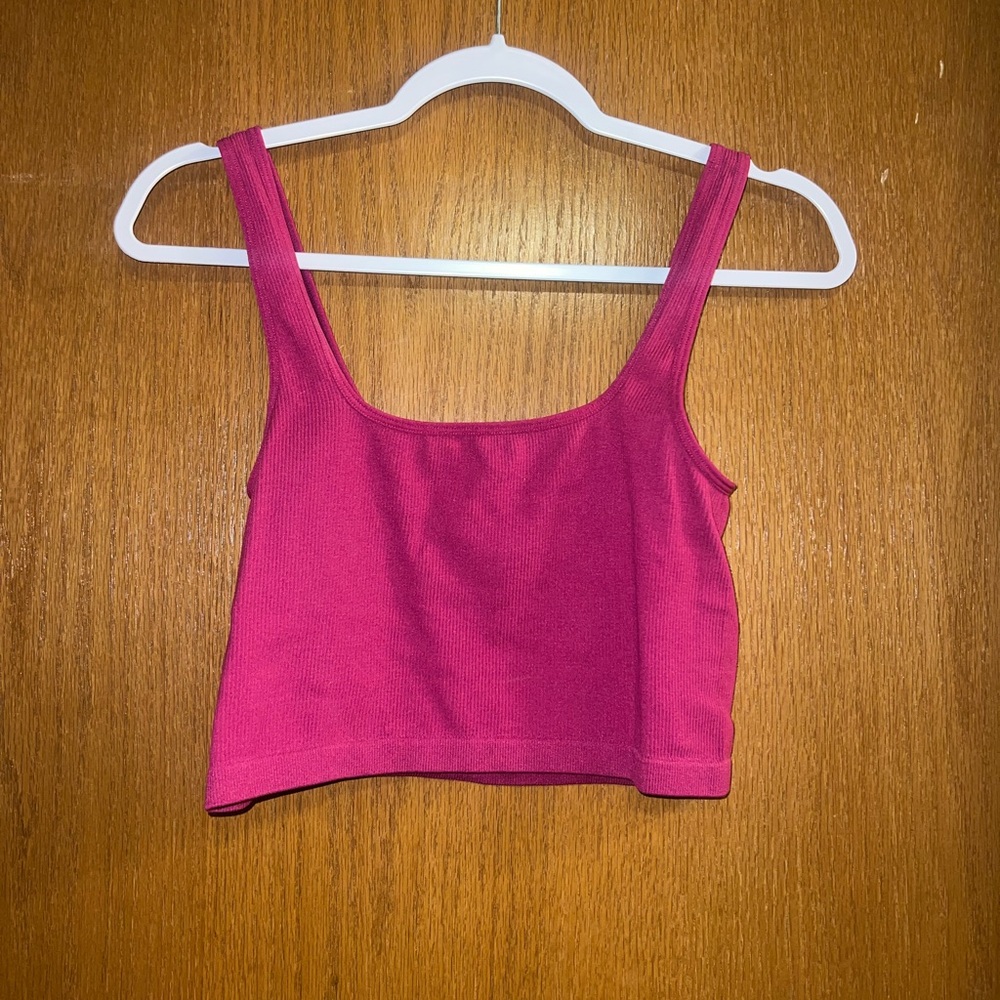 Cropped tank